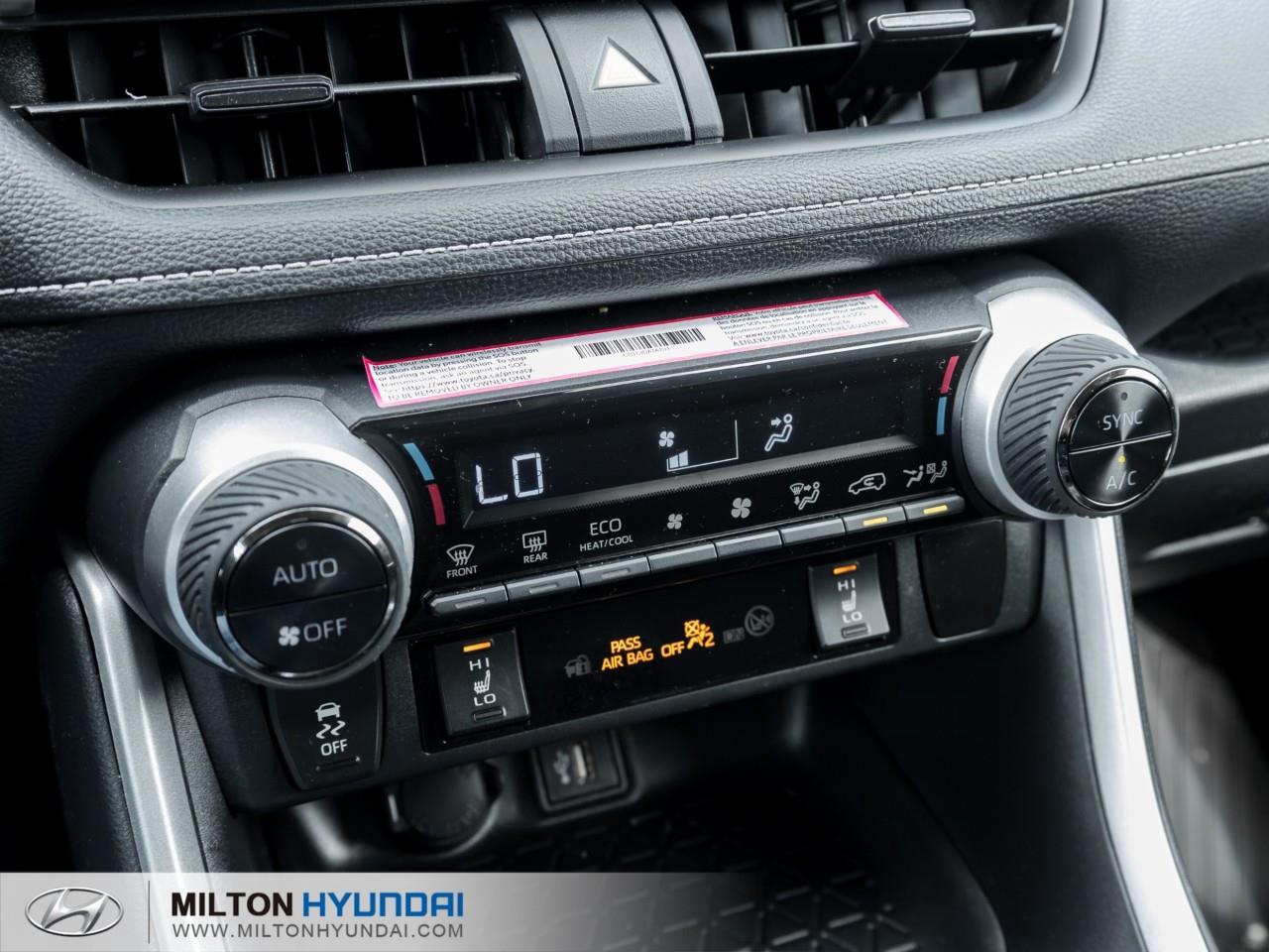 2025 Toyota RAV4 Hybrid XLE 4dr All-Wheel Drive Photo