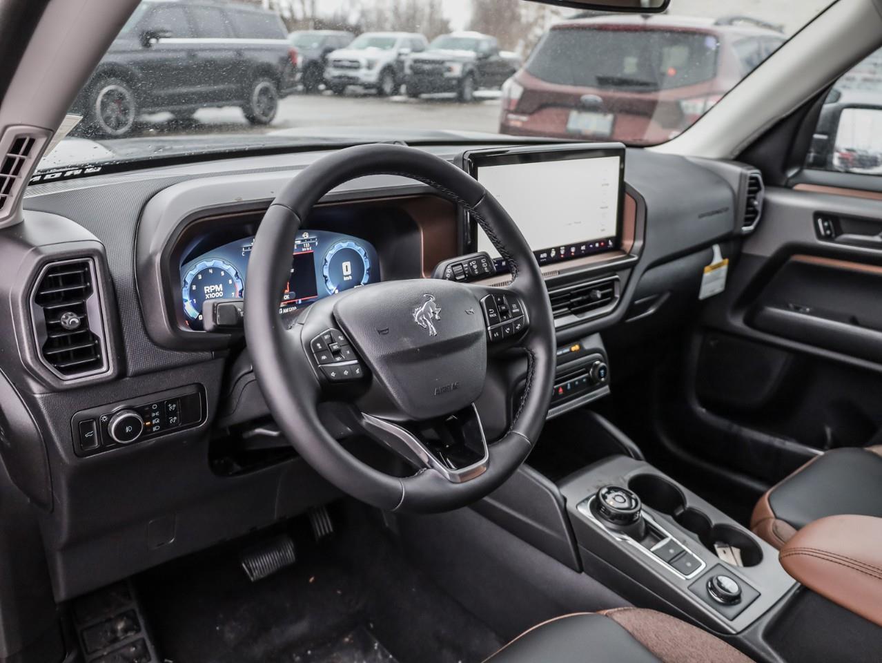 2025 Ford Bronco Sport Outer Banks 4dr 4x4 Photo