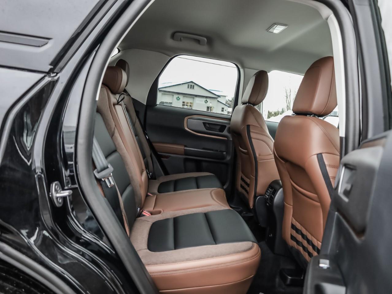 2025 Ford Bronco Sport Outer Banks 4dr 4x4 Photo