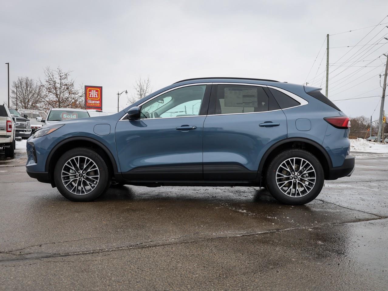 2026 Ford Escape PHEV 4dr Front-Wheel Drive Photo