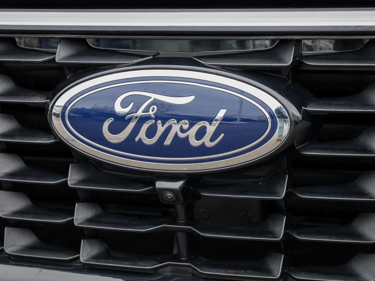 2026 Ford Escape PHEV 4dr Front-Wheel Drive Photo