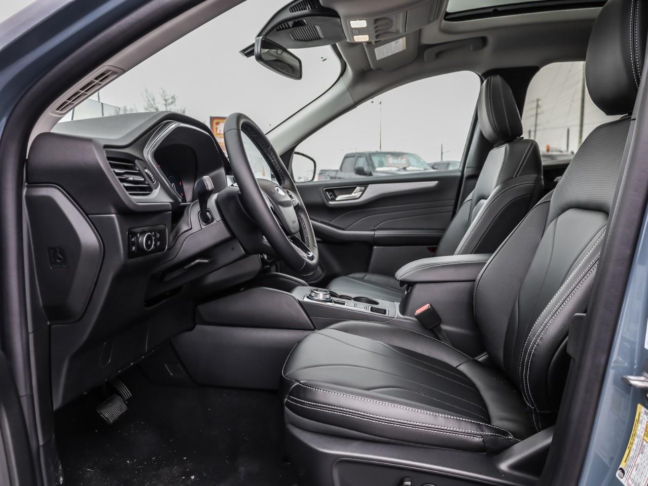 2026 Ford Escape PHEV 4dr Front-Wheel Drive Photo