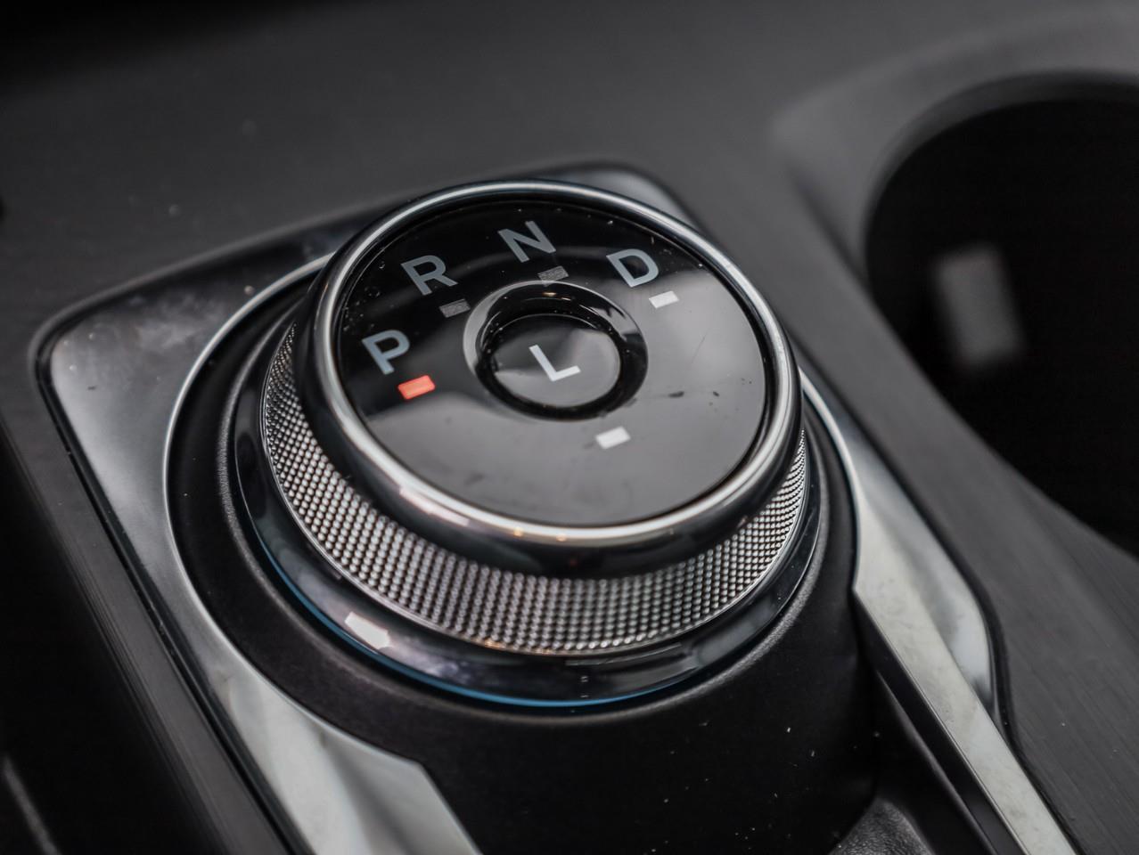 2026 Ford Escape PHEV 4dr Front-Wheel Drive Photo