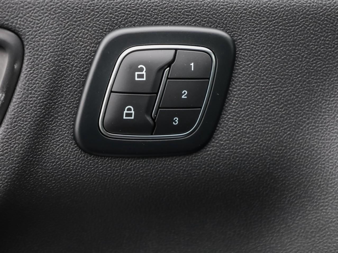 2026 Ford Escape PHEV 4dr Front-Wheel Drive Photo