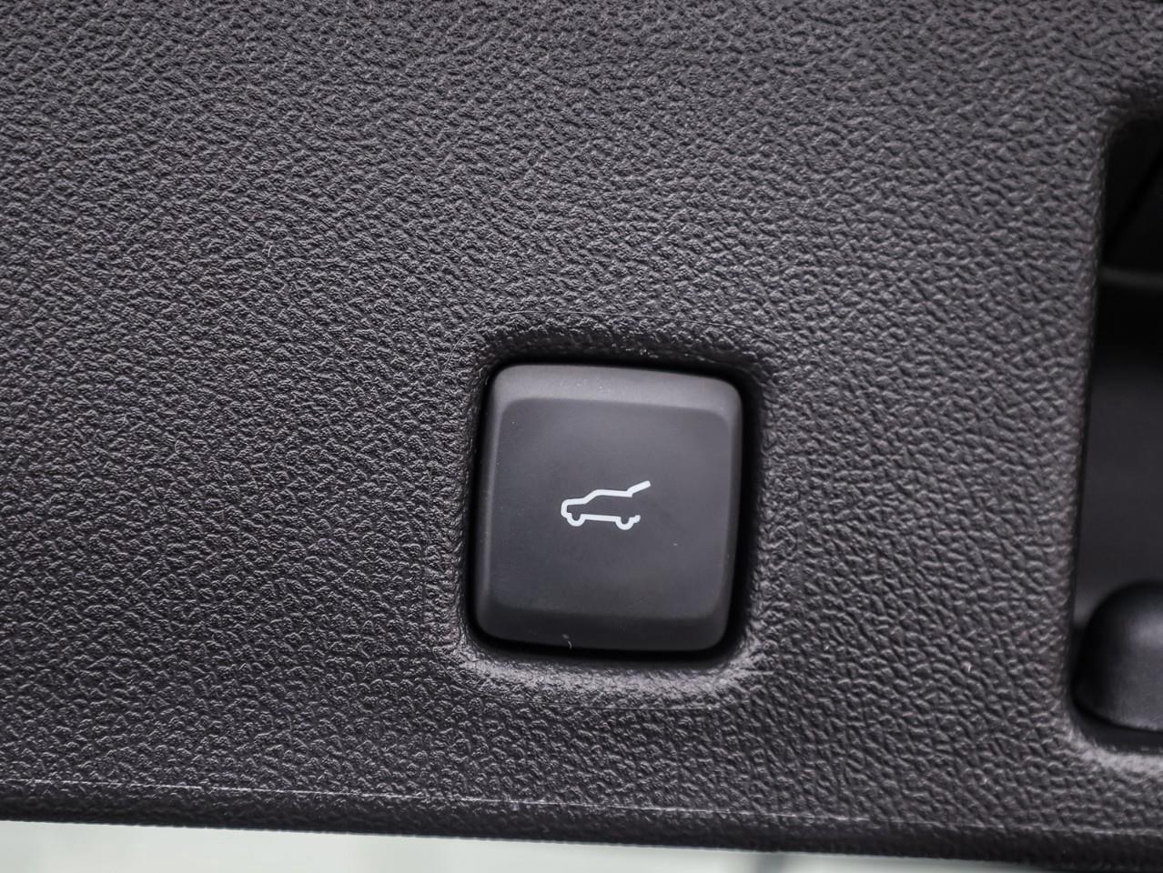 2026 Ford Escape PHEV 4dr Front-Wheel Drive Photo