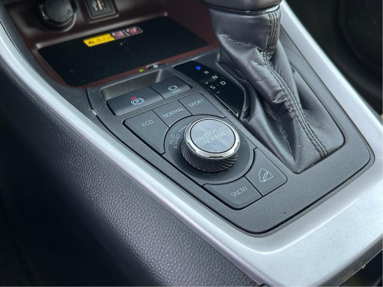 2024 Toyota RAV4 Limited AWD   Sunroof  Leather Heated/Cooled Seats Photo