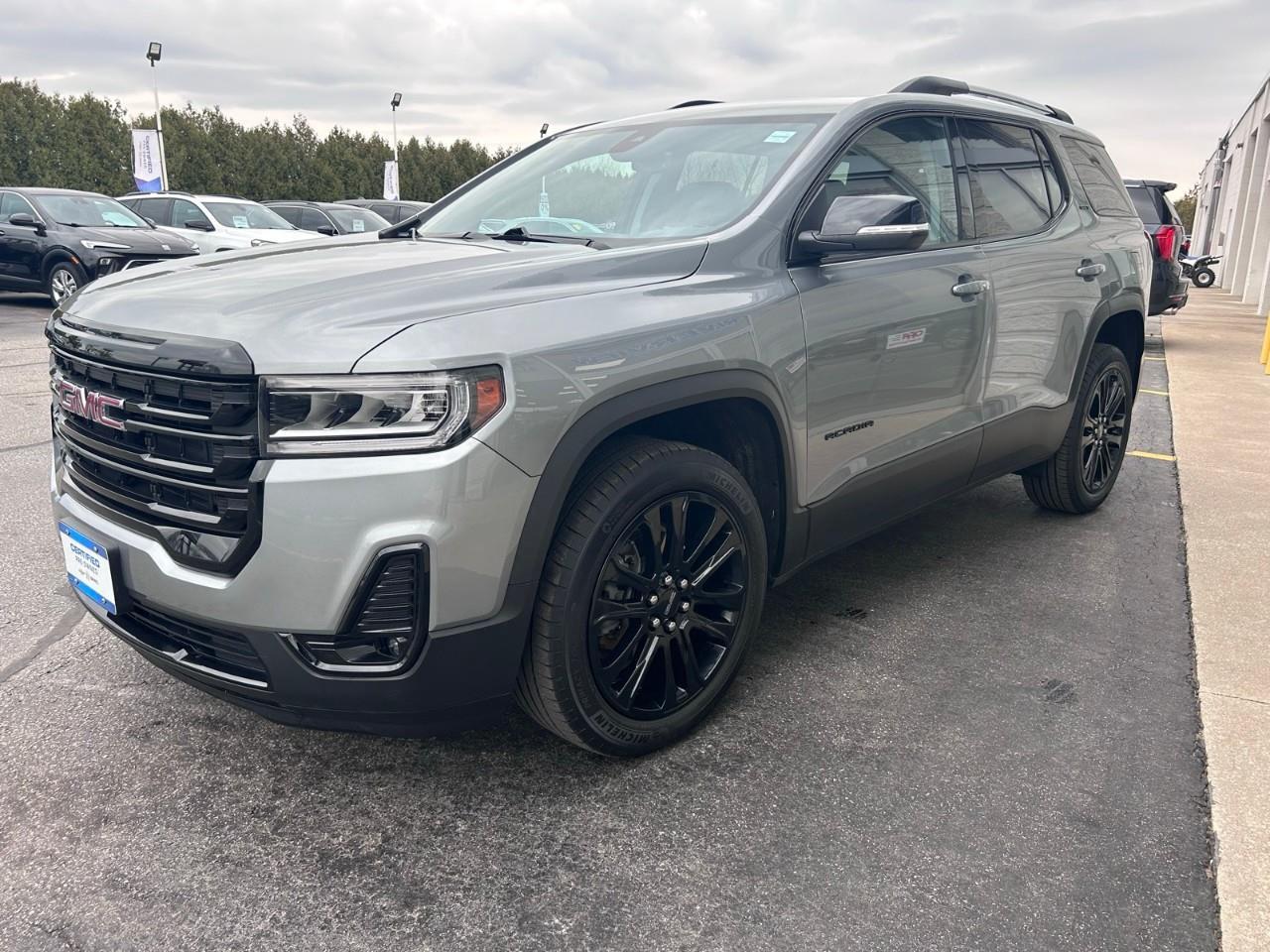 2023 GMC Acadia SLT All-wheel Drive Photo4