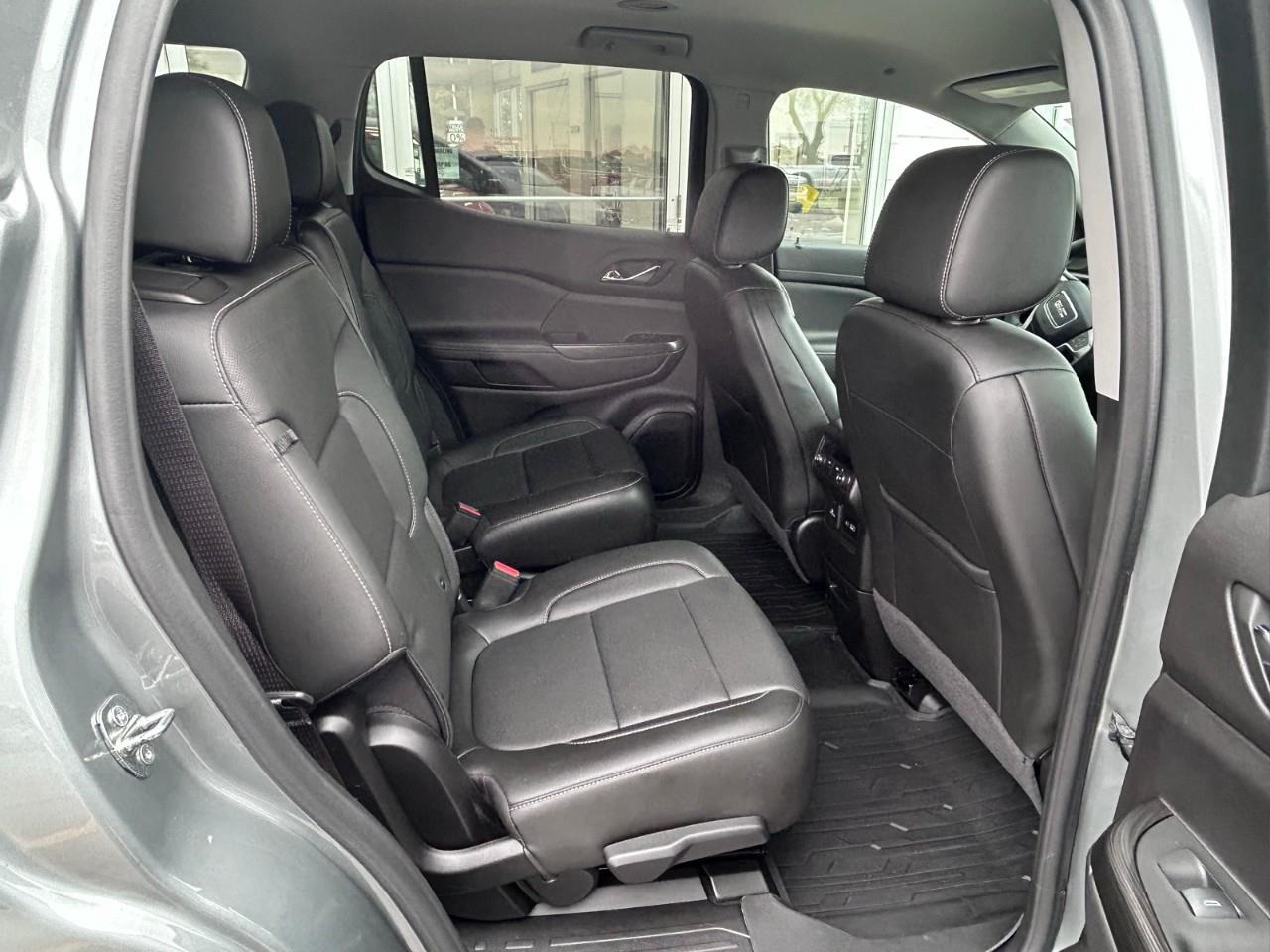 2023 GMC Acadia SLT All-wheel Drive Photo