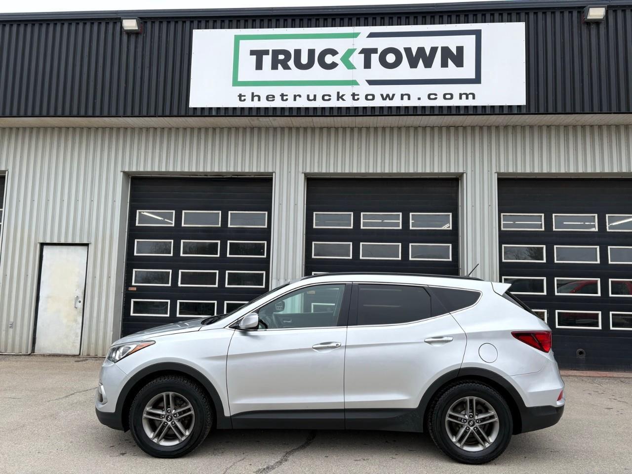 2018 Hyundai Santa Fe Sport 2.4 Base 4dr All-Wheel Drive Photo0