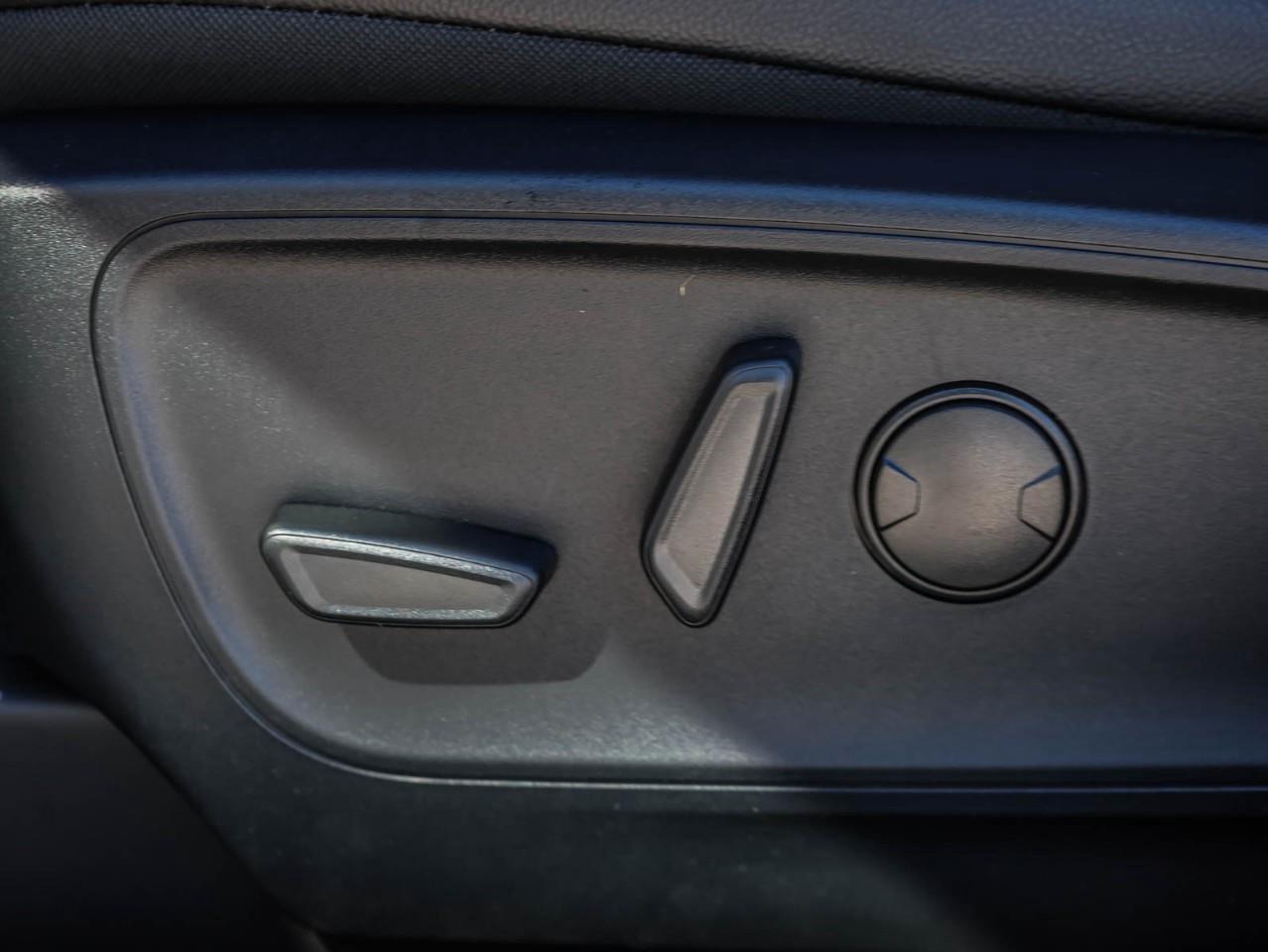 2026 Ford Escape PHEV 4dr Front-Wheel Drive Photo
