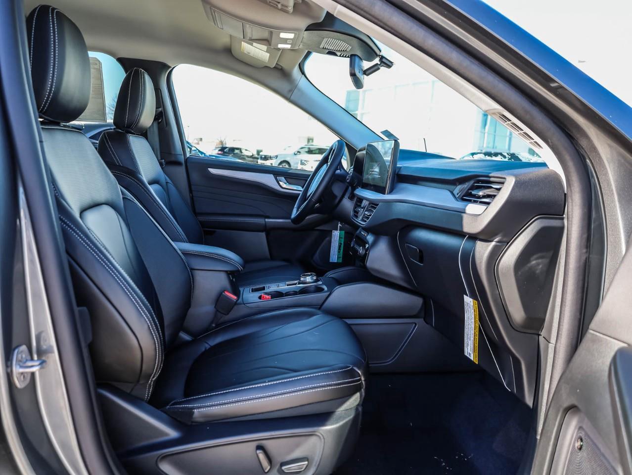 2026 Ford Escape PHEV 4dr Front-Wheel Drive Photo