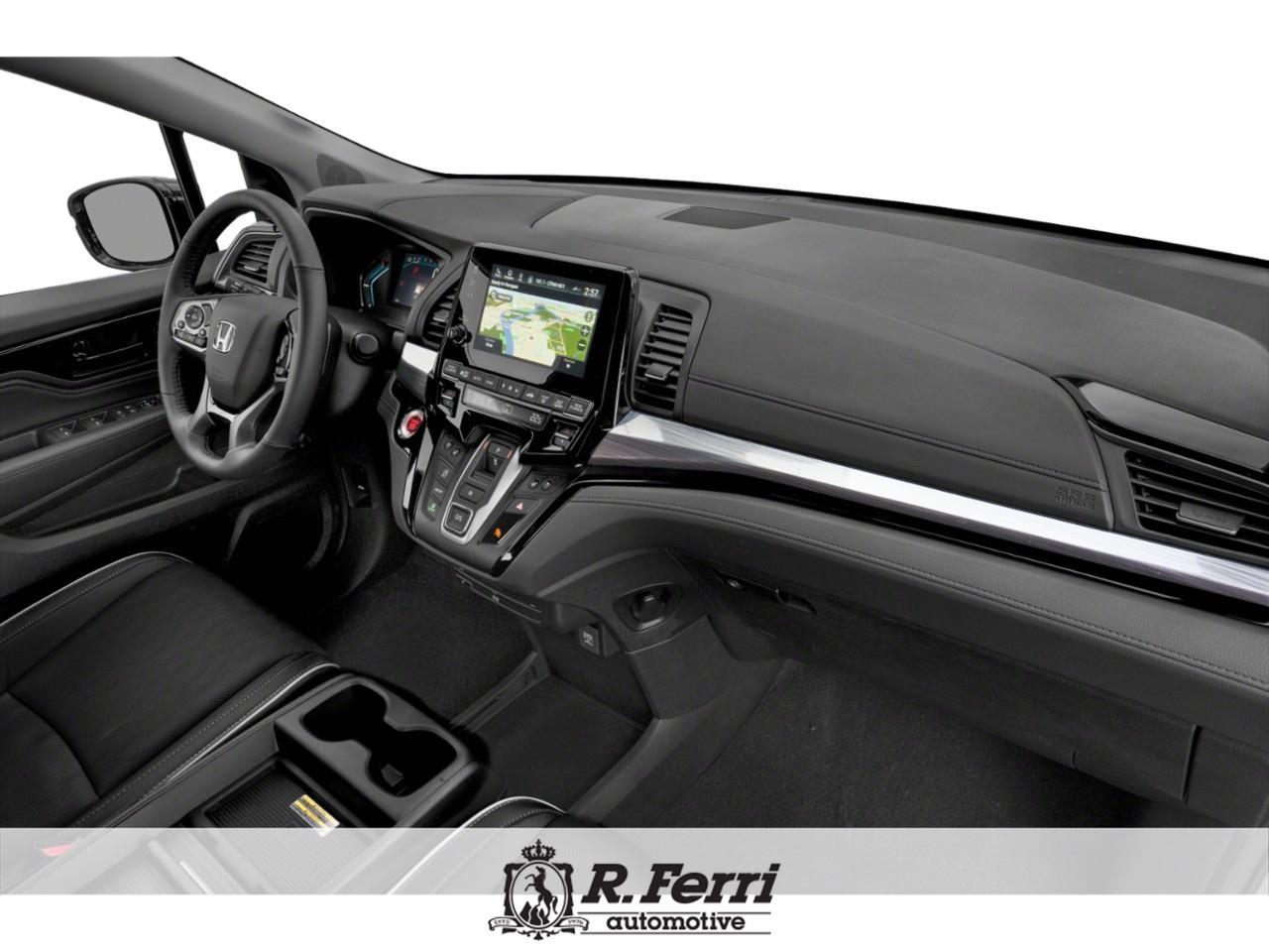 2022 Honda Odyssey Touring Passenger Van Photo