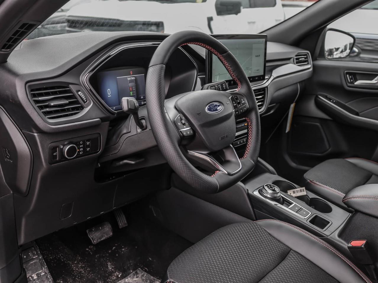 2025 Ford Escape ST-Line 4dr All-Wheel Drive Photo