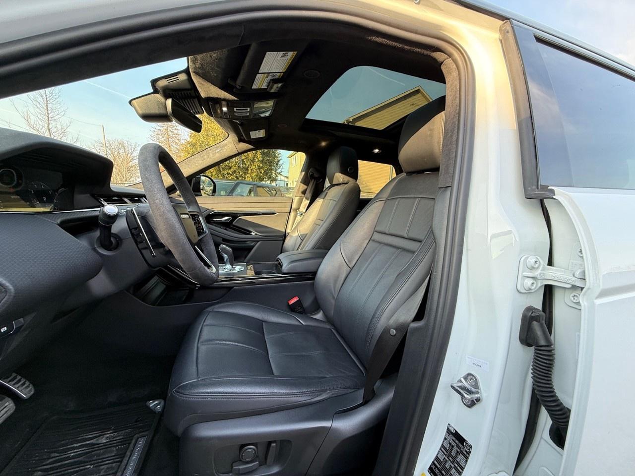 2023 Land Rover Range Rover Evoque R-Dynamic HST AWD Photo