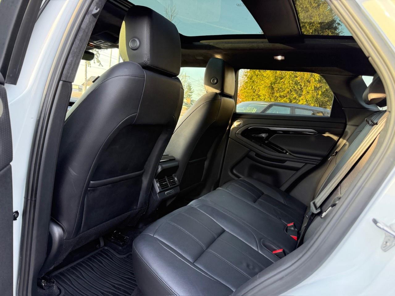 2023 Land Rover Range Rover Evoque R-Dynamic HST AWD Photo