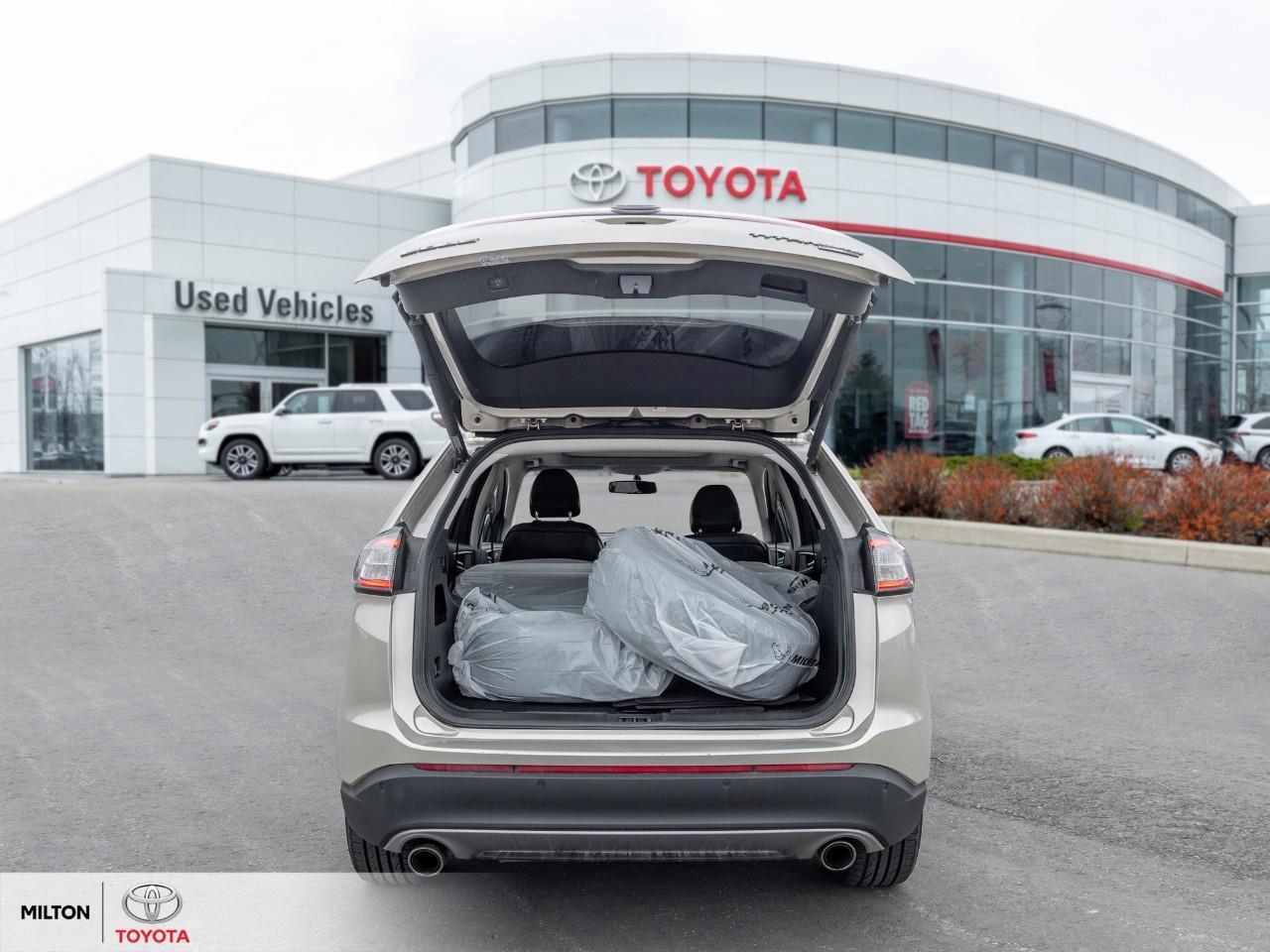 2017 Ford Edge PANORAMIC SUNROOF LEATHER VENTILATED SEATS HEAETED Photo
