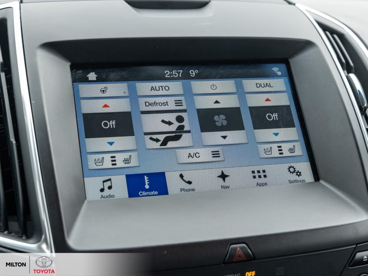 2017 Ford Edge PANORAMIC SUNROOF LEATHER VENTILATED SEATS HEAETED Photo