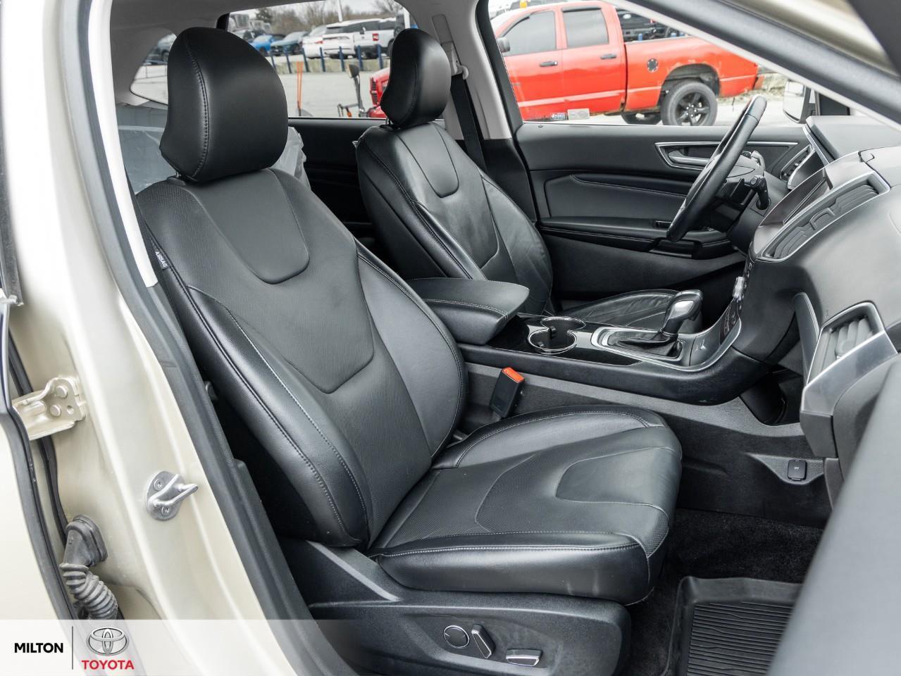 2017 Ford Edge PANORAMIC SUNROOF LEATHER VENTILATED SEATS HEAETED Photo