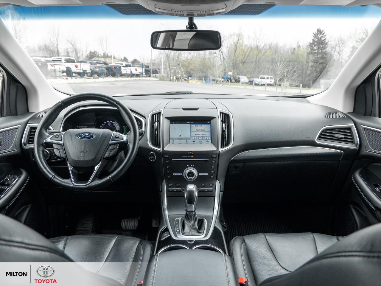 2017 Ford Edge PANORAMIC SUNROOF LEATHER VENTILATED SEATS HEAETED Photo
