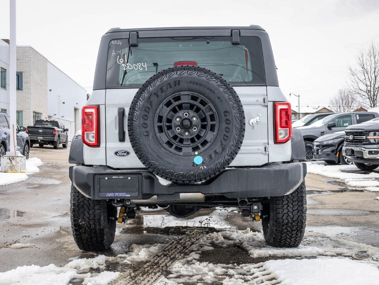 2026 Ford Bronco Base 4dr 4x4 Photo