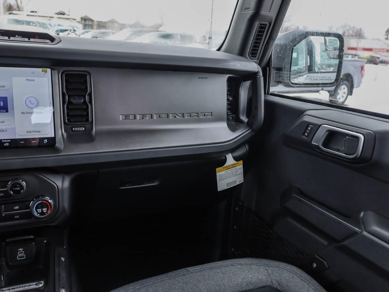 2026 Ford Bronco Base 4dr 4x4 Photo