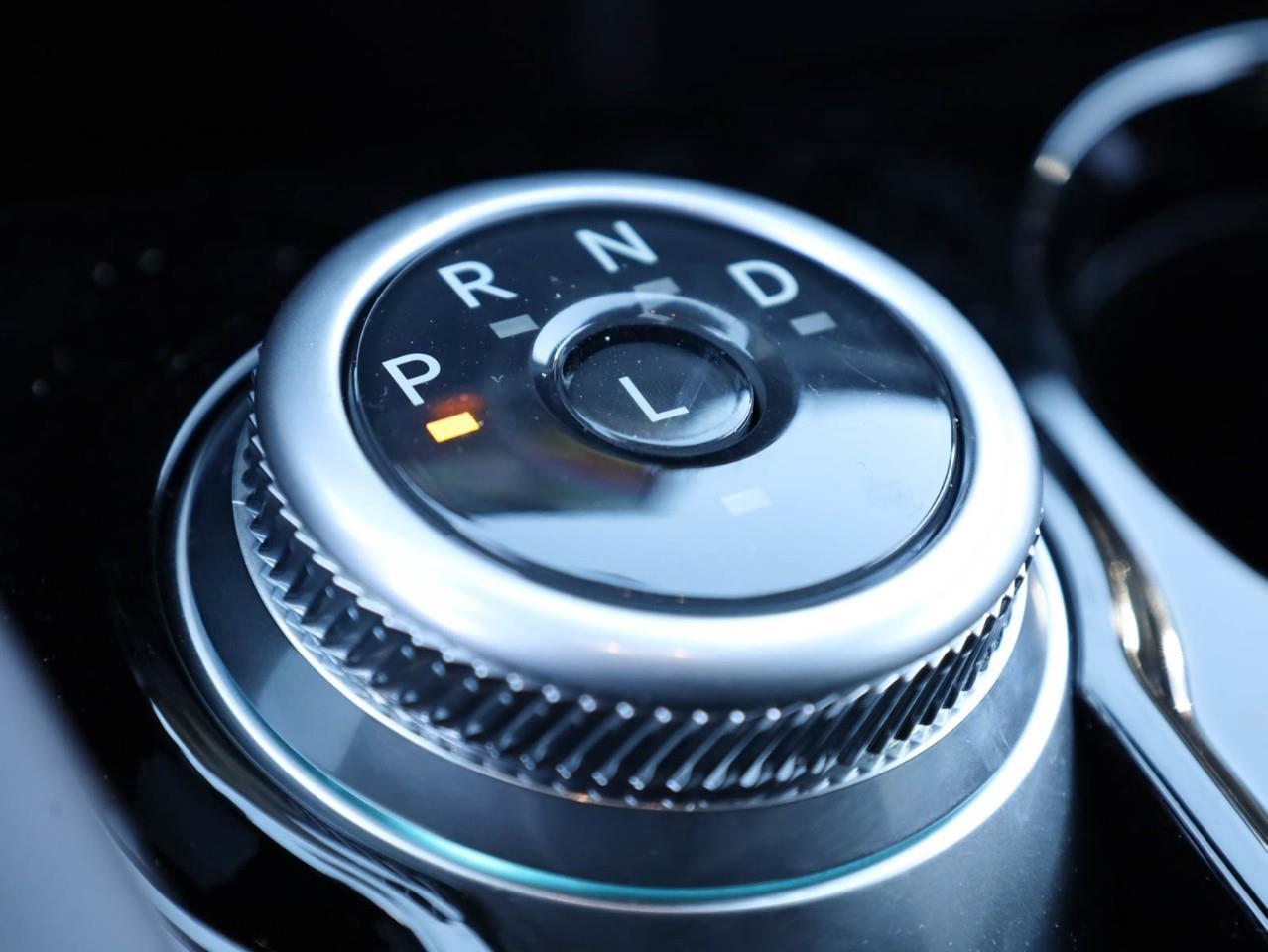 2026 Ford Explorer Platinum 4dr 4x4 Photo