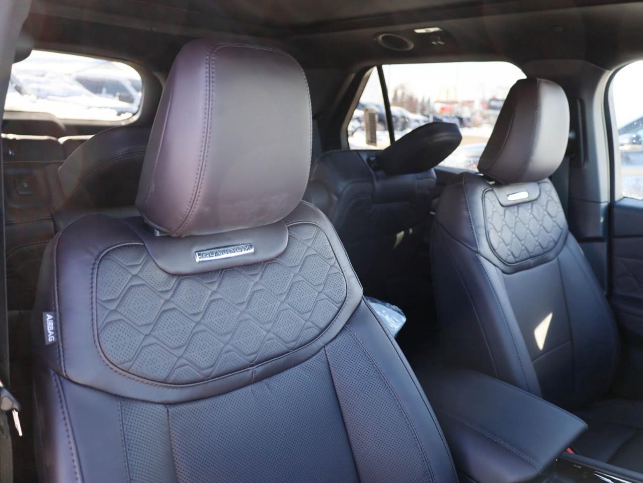 2026 Ford Explorer Platinum 4dr 4x4 Photo