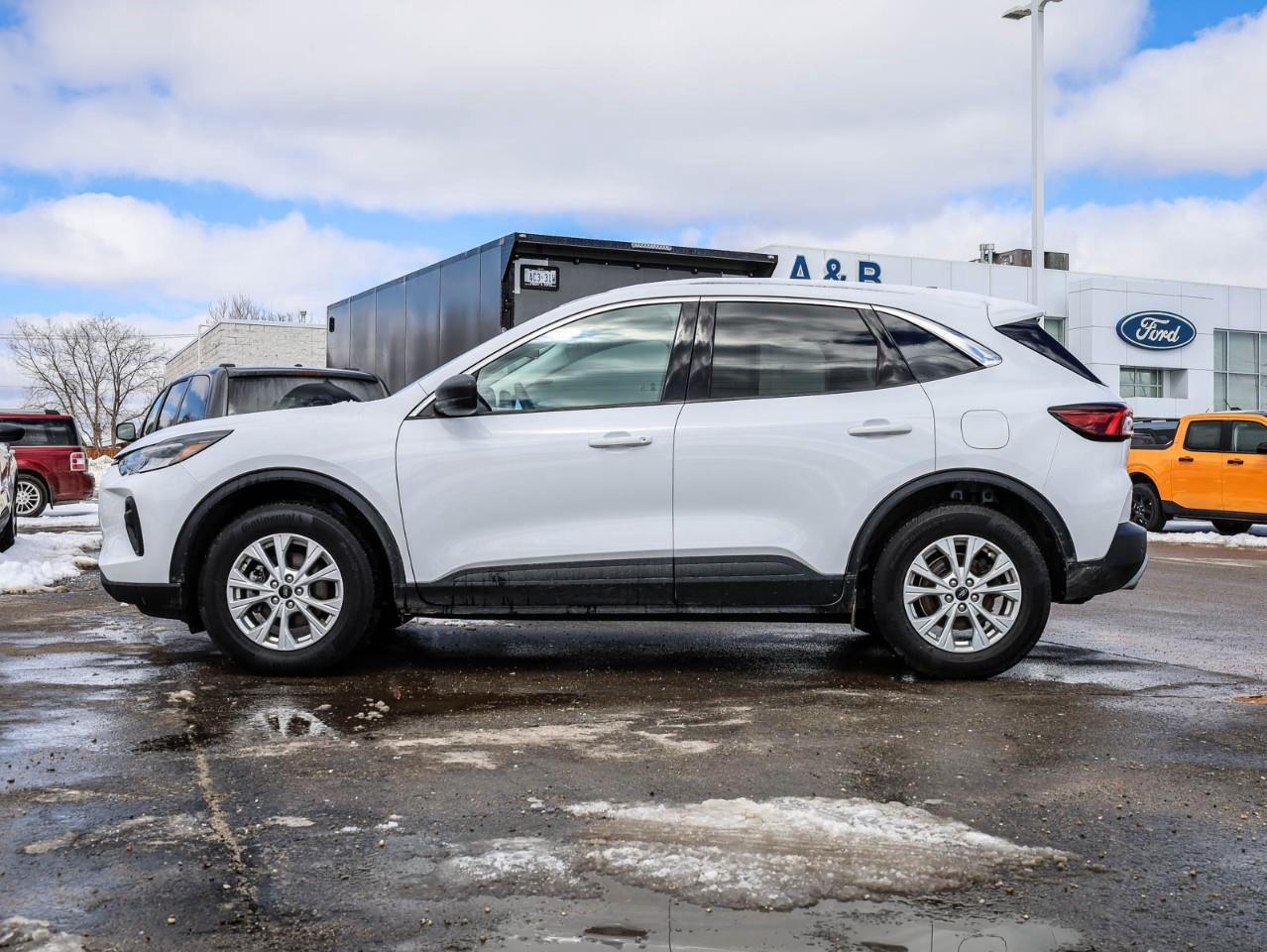 2024 Ford Escape Active 4dr All-Wheel Drive Photo4