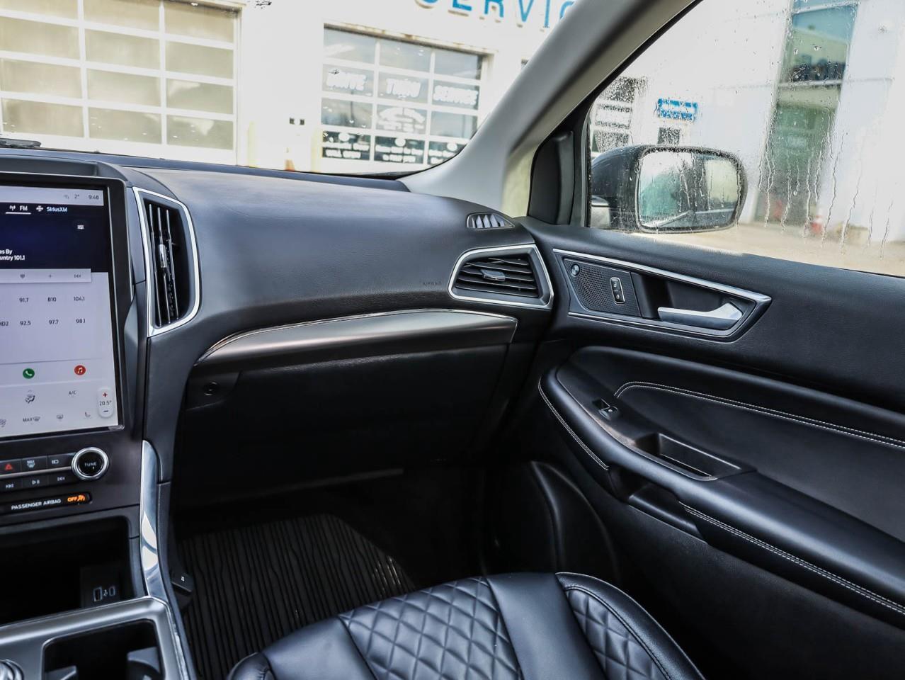 2024 Ford Edge TITANIUM 4DR ALL-WHEEL DRIVE Photo