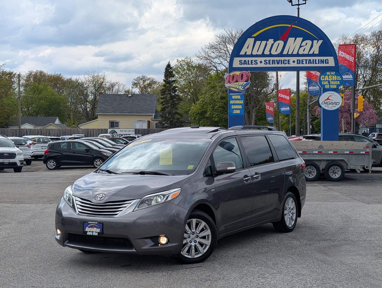2017 Toyota Sienna XLE 7 Passenger 4dr All-wheel Drive Passenger Van Photo0