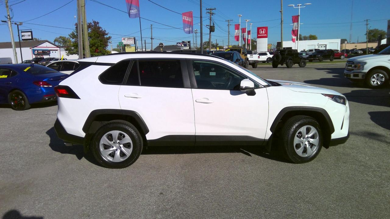 2020 Toyota RAV4 LE 4dr Front-wheel Drive Photo