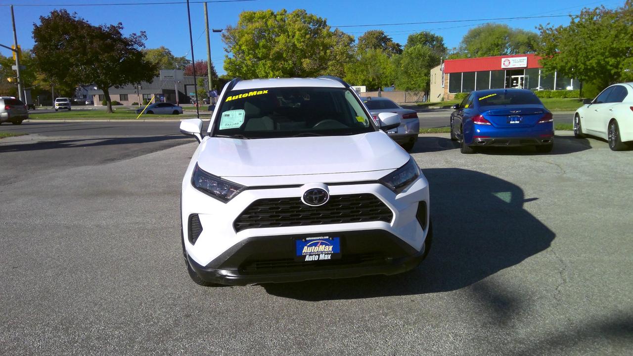 2020 Toyota RAV4 LE 4dr Front-wheel Drive Photo