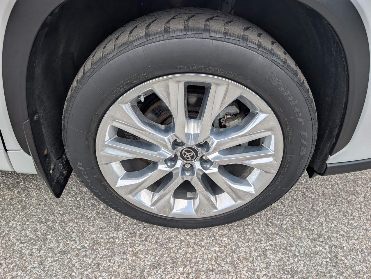 2022 Toyota Highlander Limited 4dr All-Wheel Drive Photo
