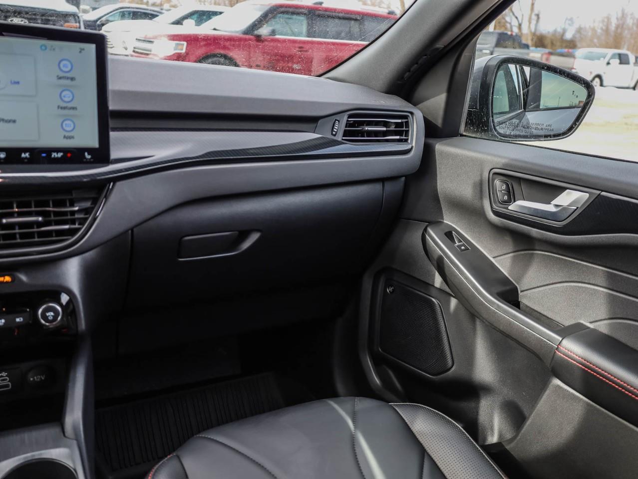 2025 Ford Escape ST-Line Elite 4dr All-Wheel Drive Photo