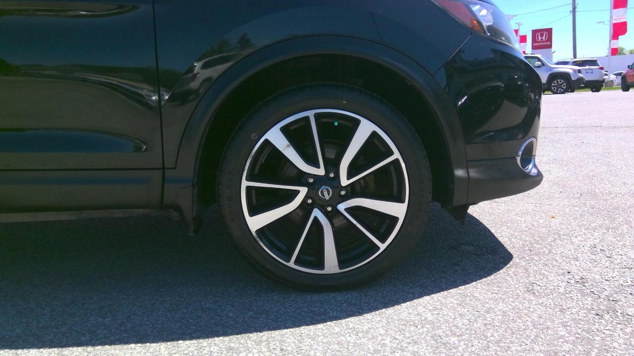2017 Nissan Qashqai SL (CVT) 4dr All-Wheel Drive Photo