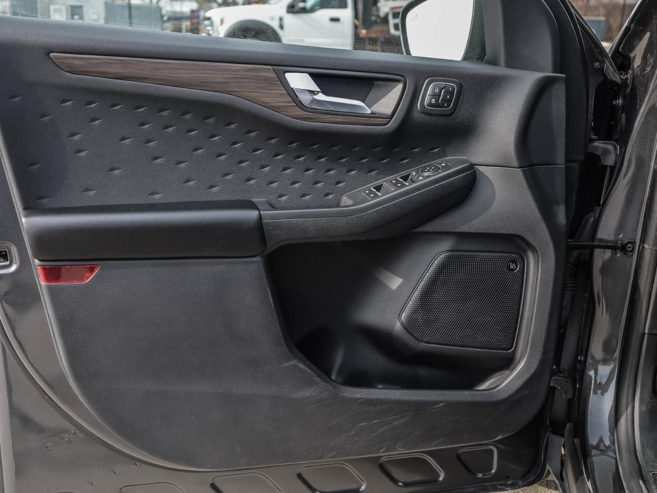 2020 Ford Escape Titanium Hybrid 4dr All-Wheel Drive Photo