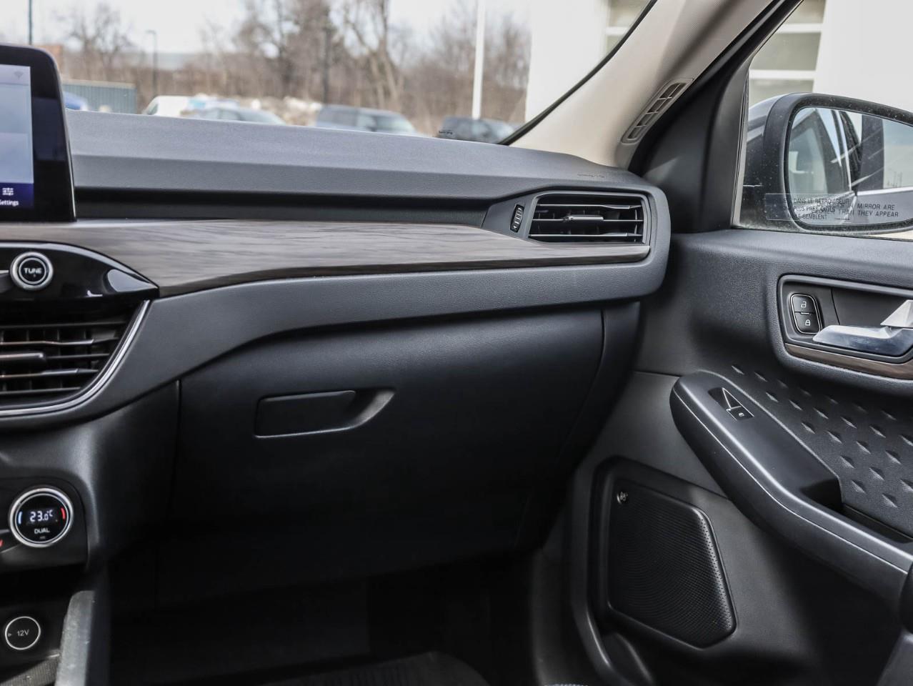 2020 Ford Escape Titanium Hybrid 4dr All-Wheel Drive Photo