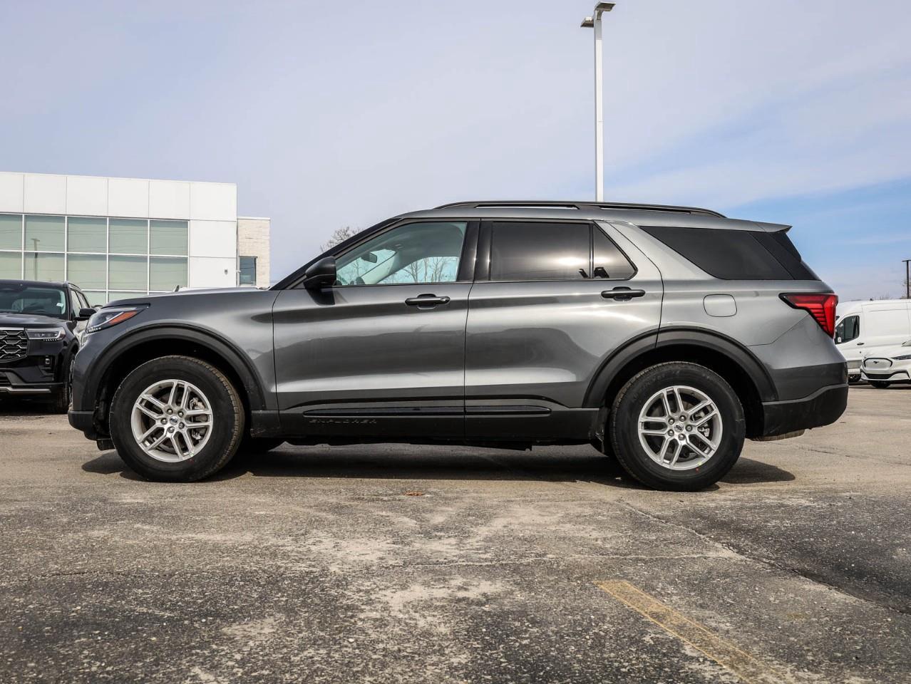 2026 Ford Explorer Active 4dr 4x4 Photo