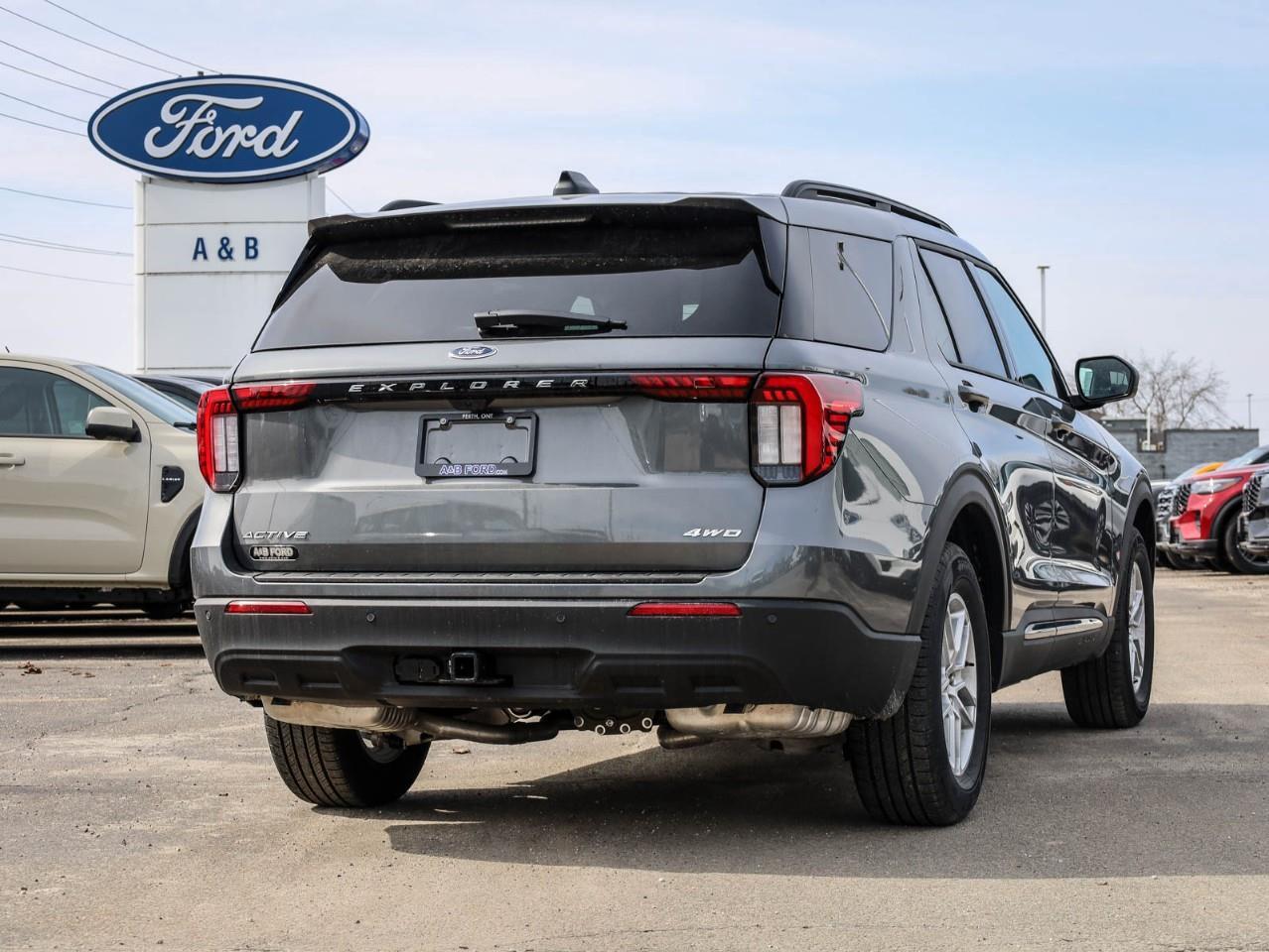 2026 Ford Explorer Active 4dr 4x4 Photo