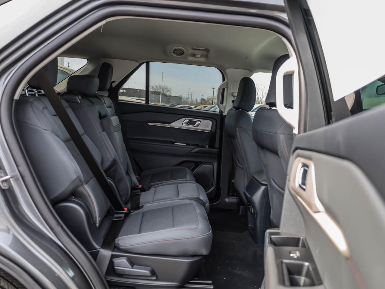 2026 Ford Explorer Active 4dr 4x4 Photo