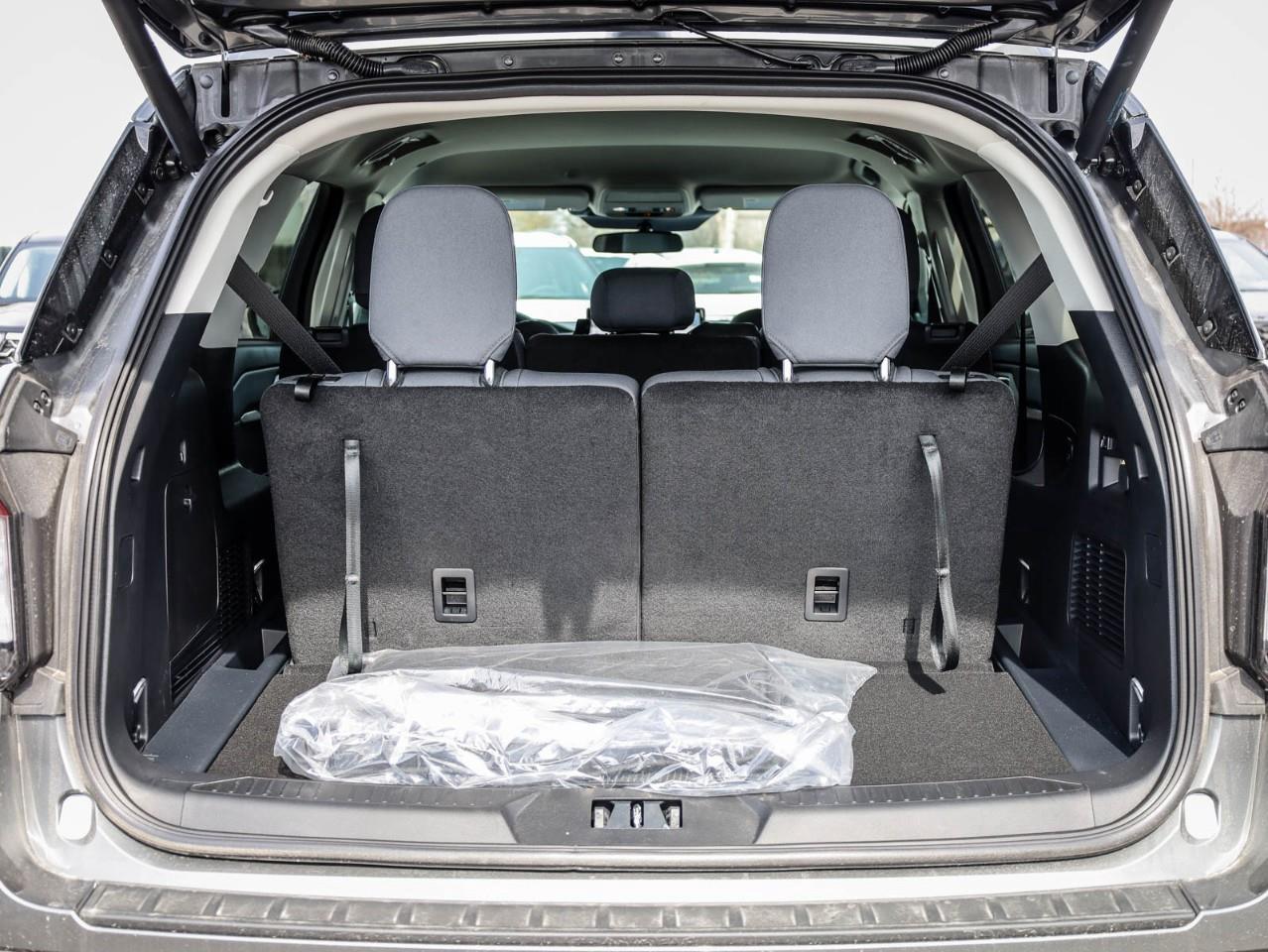 2026 Ford Explorer Active 4dr 4x4 Photo