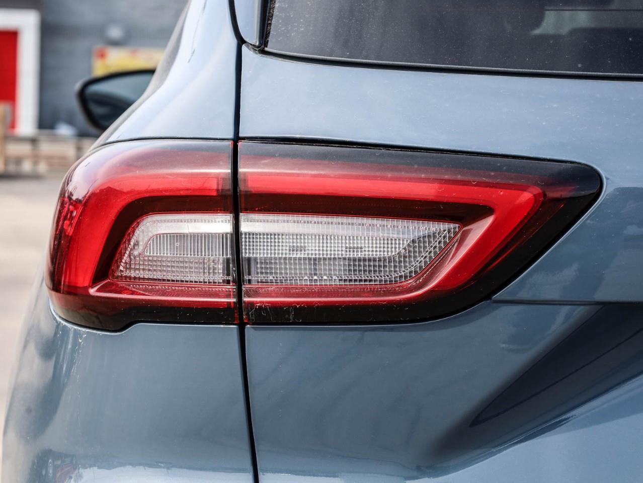 2025 Ford Escape PHEV 4dr Front-Wheel Drive Photo