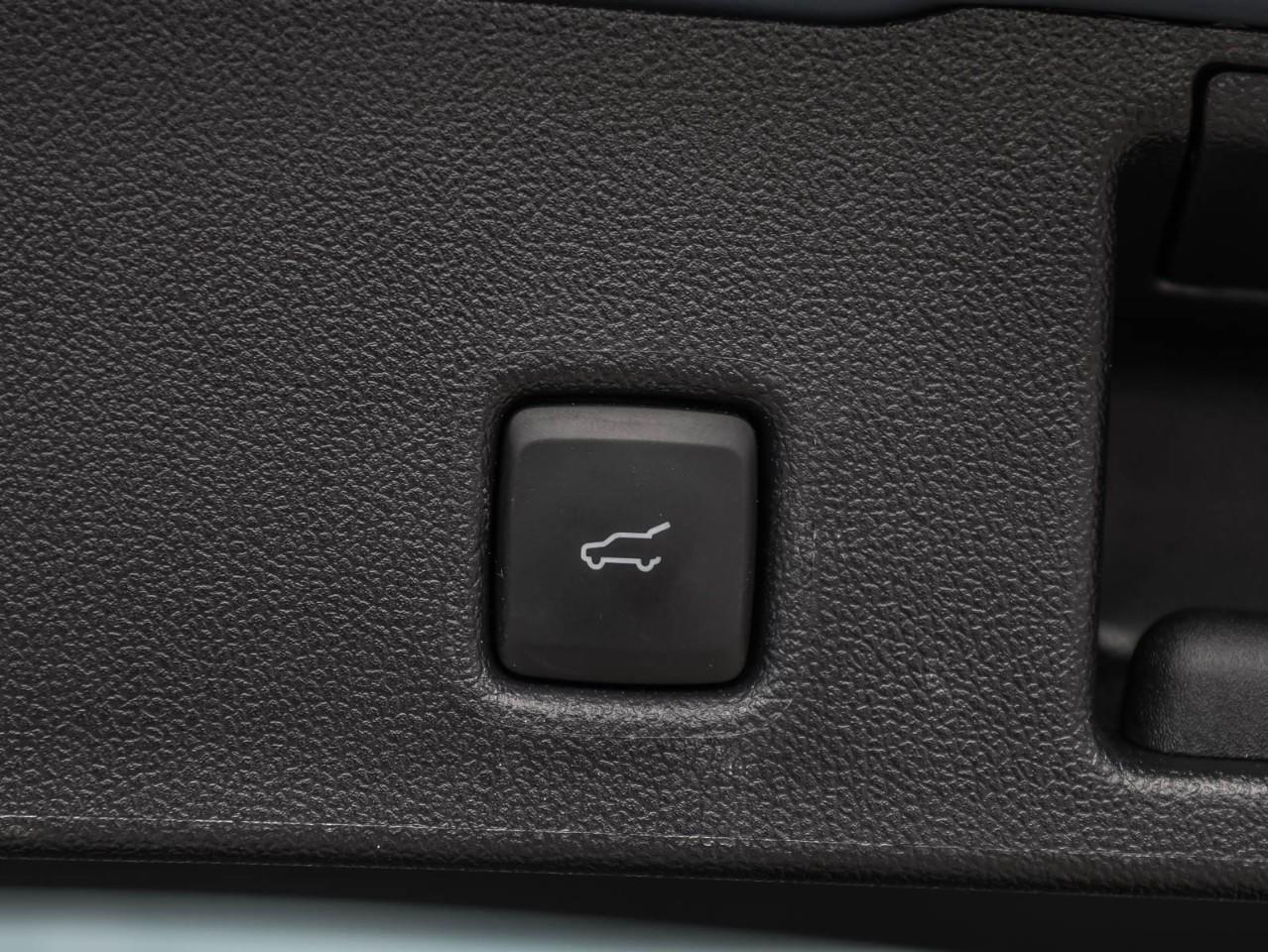 2025 Ford Escape PHEV 4dr Front-Wheel Drive Photo