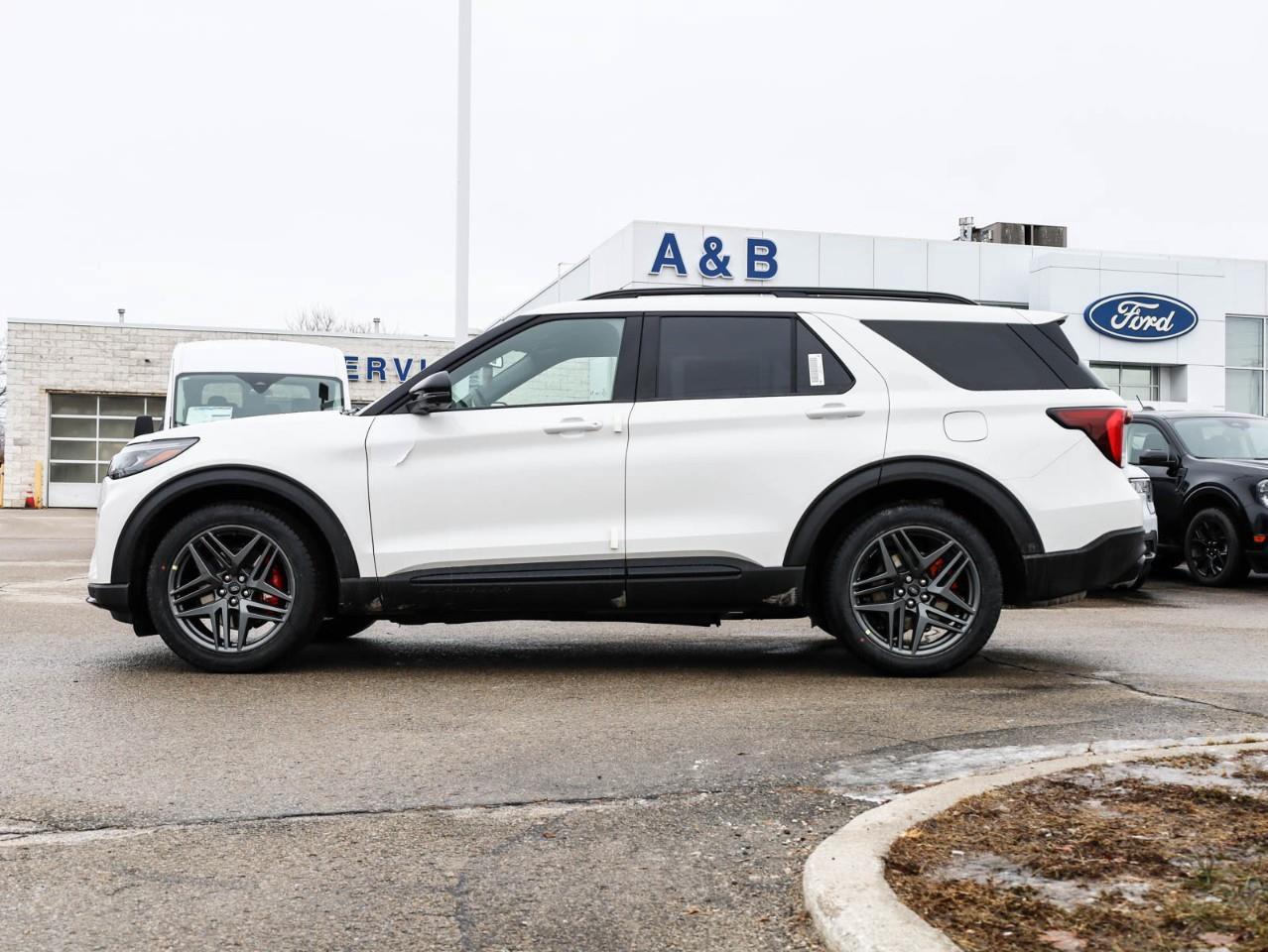 2026 Ford Explorer ST 4dr 4x4 Photo