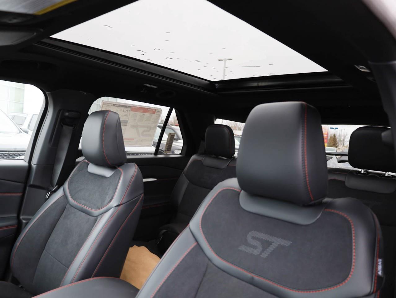 2026 Ford Explorer ST 4dr 4x4 Photo