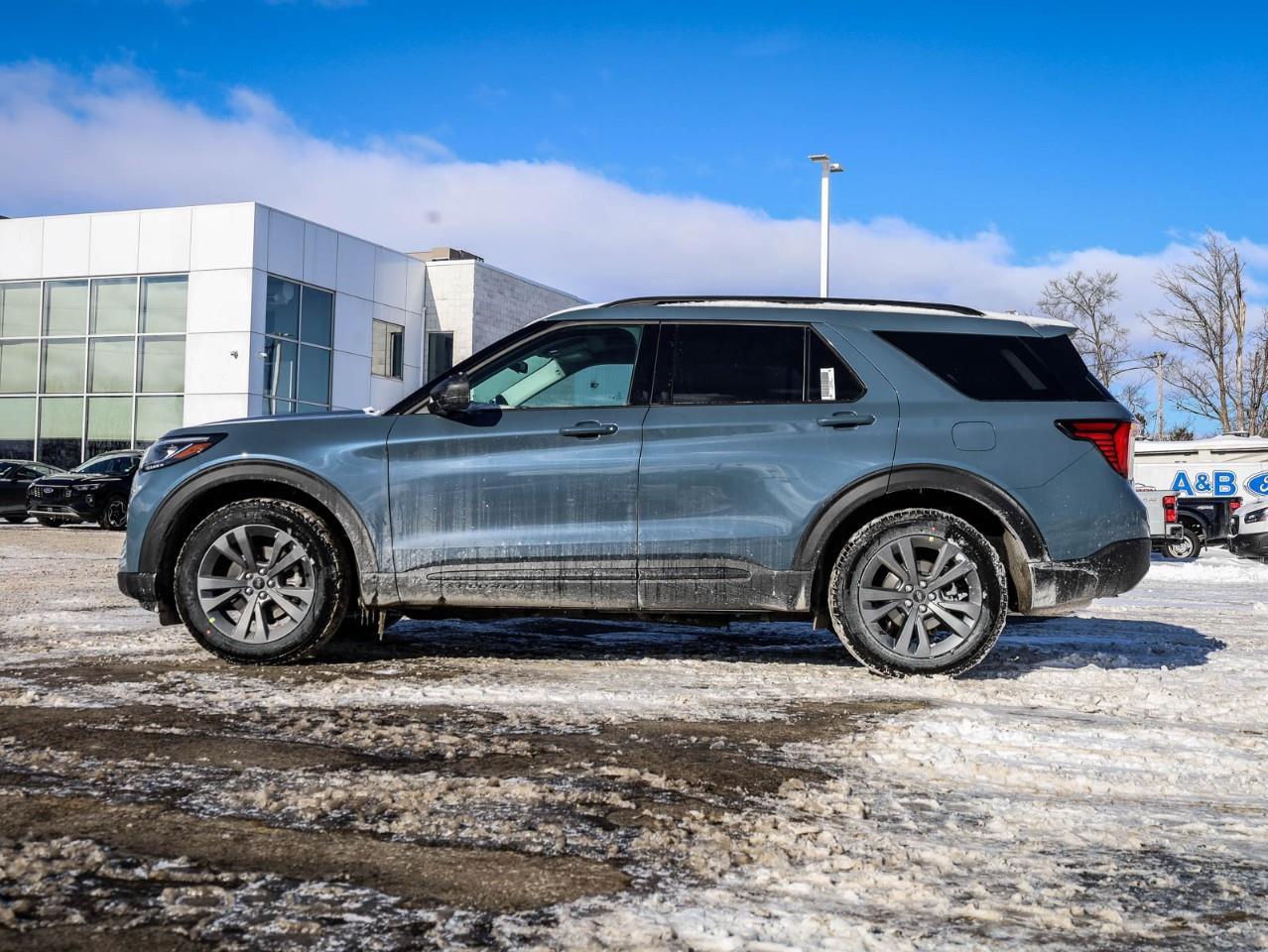 2026 Ford Explorer Active 4dr 4x4 Photo