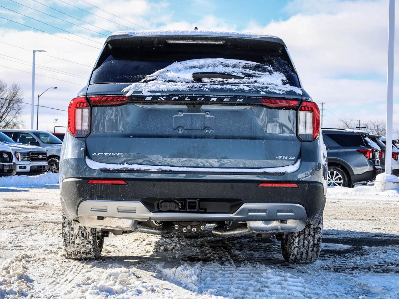 2026 Ford Explorer Active 4dr 4x4 Photo3