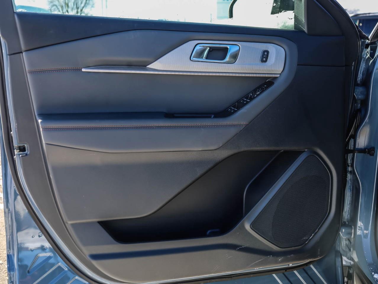 2026 Ford Explorer Active 4dr 4x4 Photo