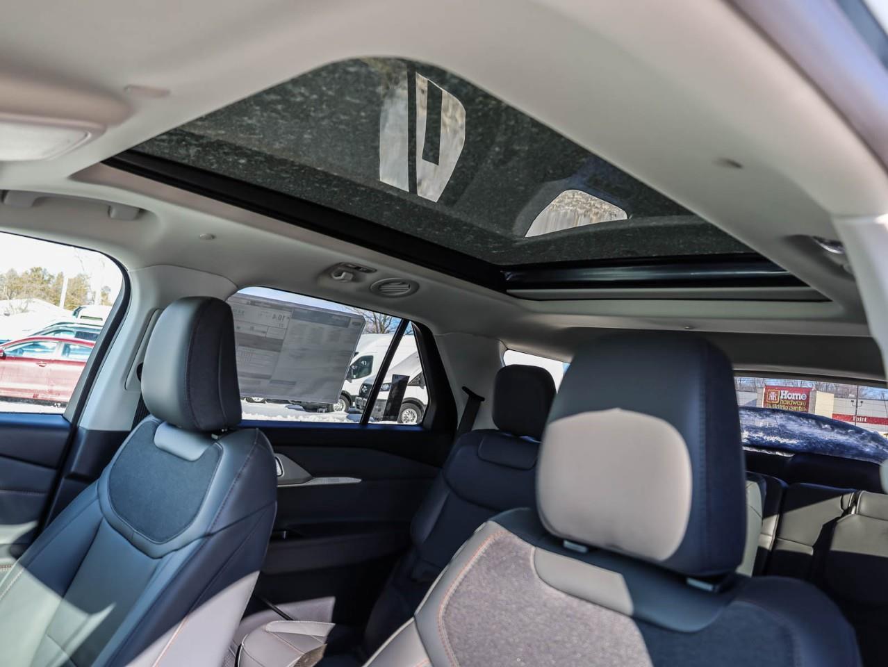 2026 Ford Explorer Active 4dr 4x4 Photo