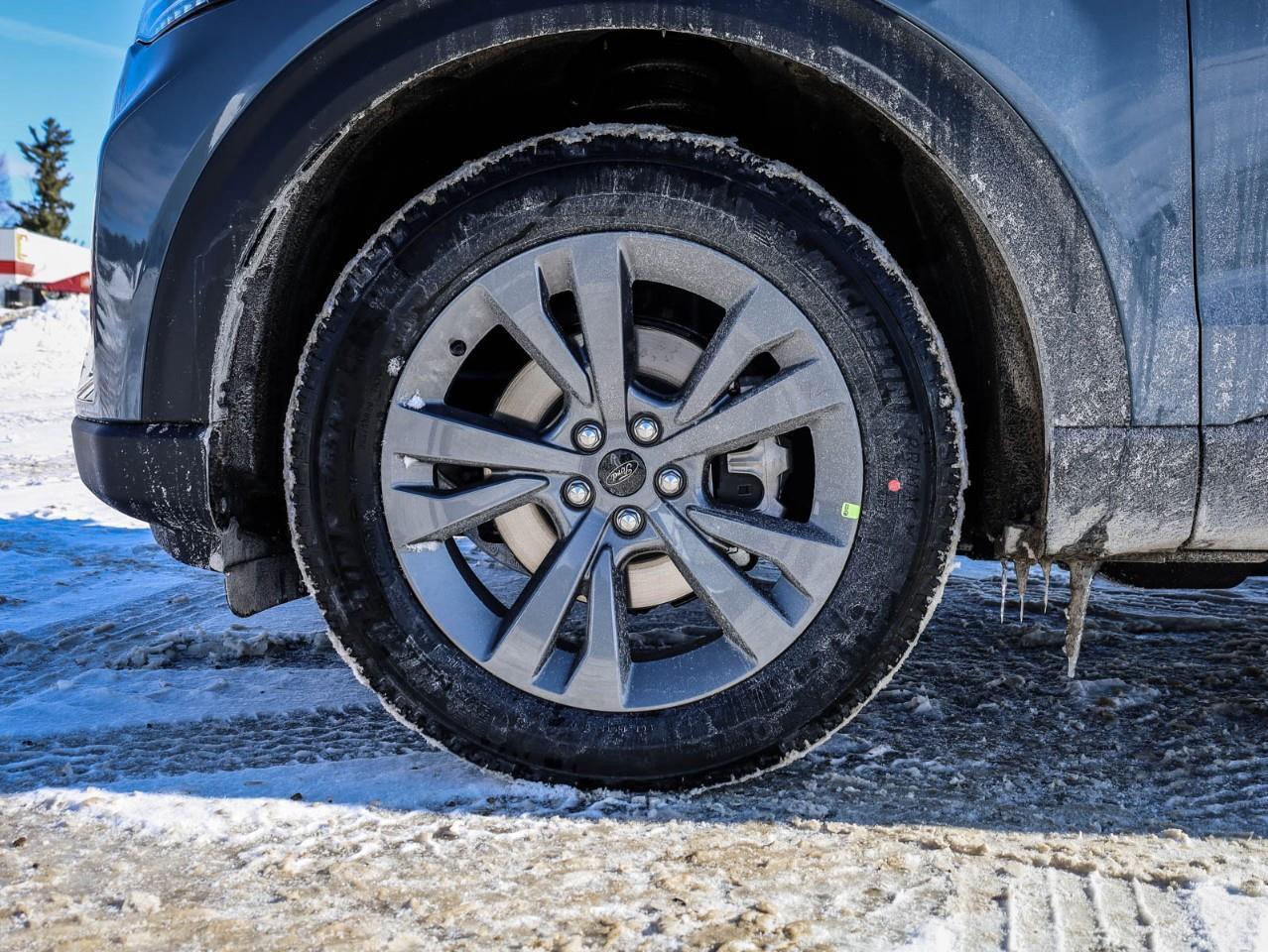 2026 Ford Explorer Active 4dr 4x4 Photo